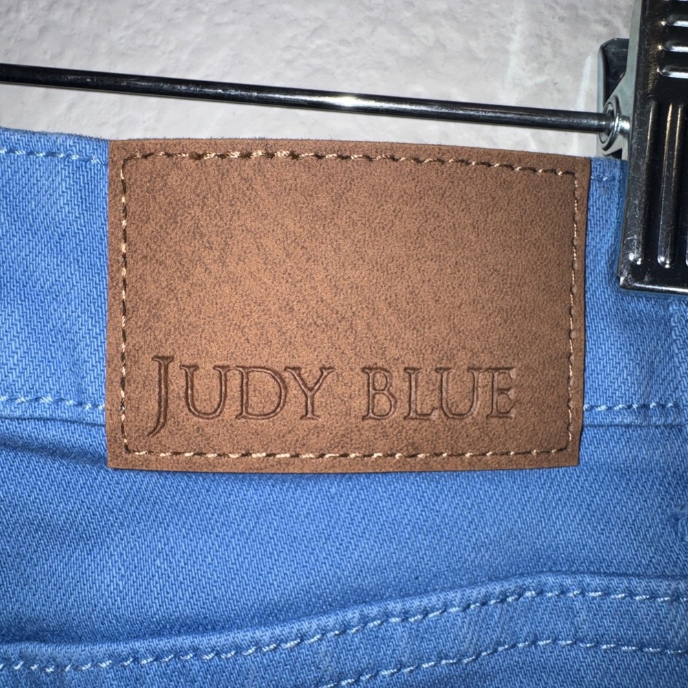 Judy Blue Shorts Women's Size Medium Sky Blue Raw Hem Mid Rise BOHO Festival - Picture 10 of 16